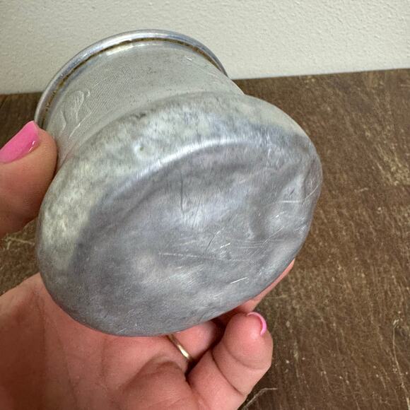 Vintage Aluminum Silver Children's Cup with Wild Animals Bear Lion Elephant - Picture 6 of 9